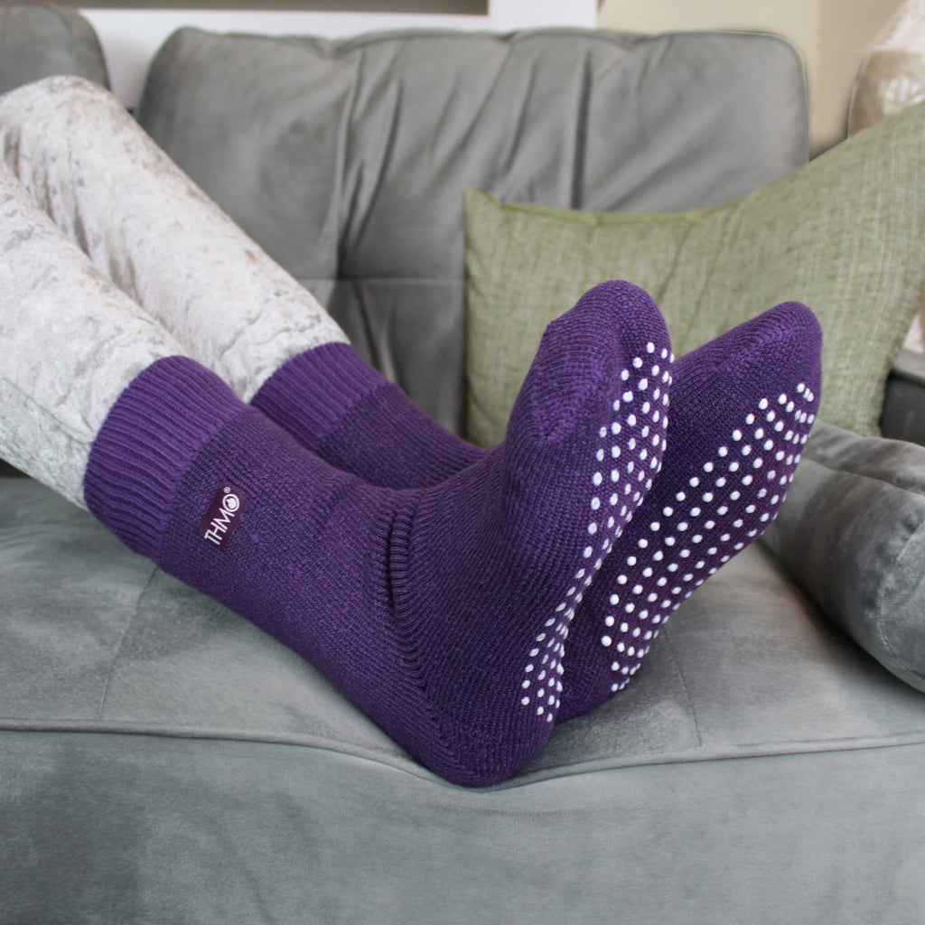THMO 1 Pack Kids Indoor Thermal Slipper Socks with Grips (3 Sizes)