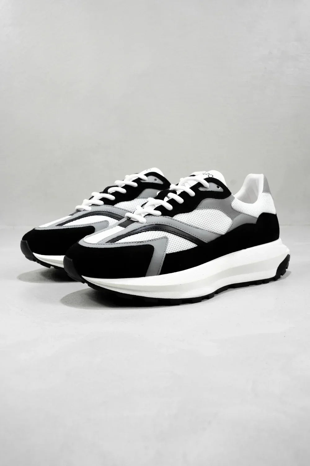 Capo Omni Trainer - Black White Light Grey