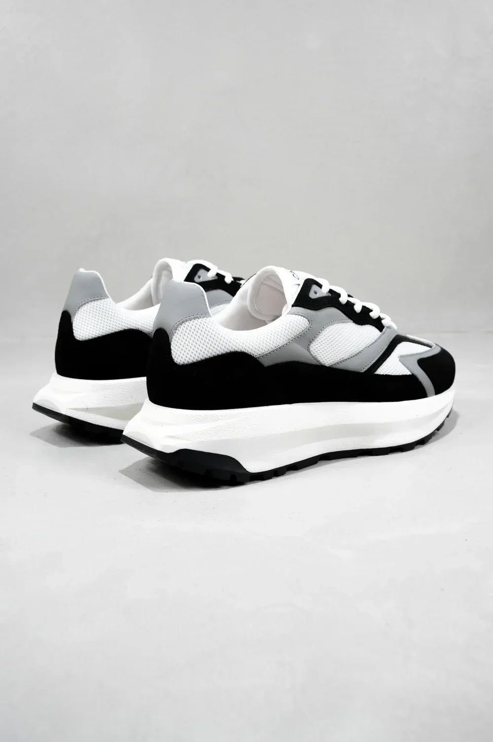Capo Omni Trainer - Black White Light Grey