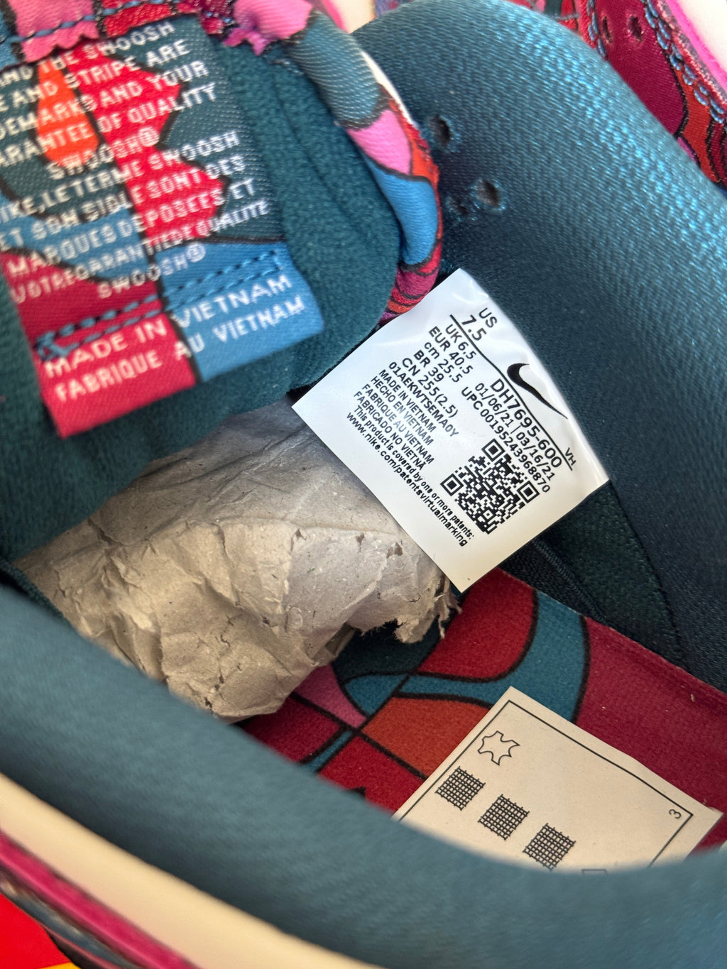 Nike SB Dunk Low Pro Parra Abstract Art Trainers