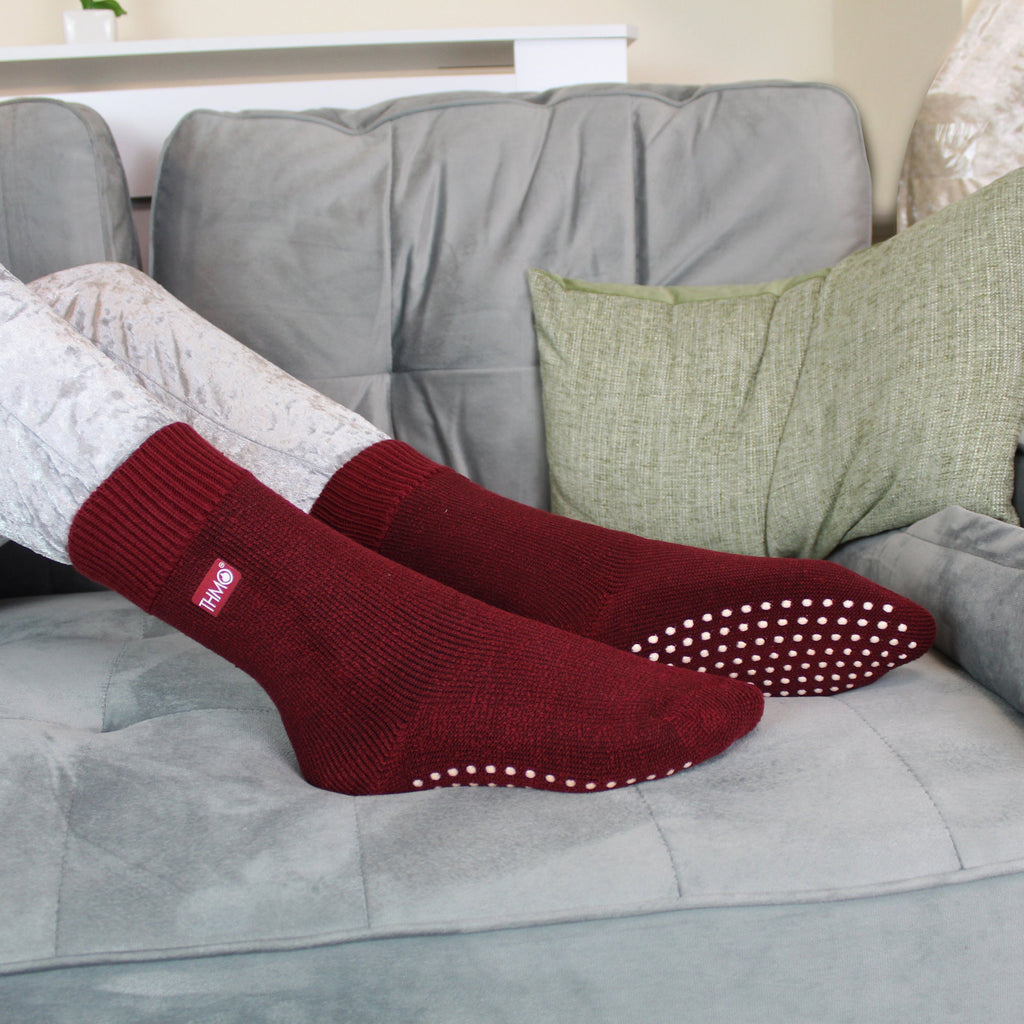 THMO 1 Pack Kids Indoor Thermal Slipper Socks with Grips (3 Sizes)