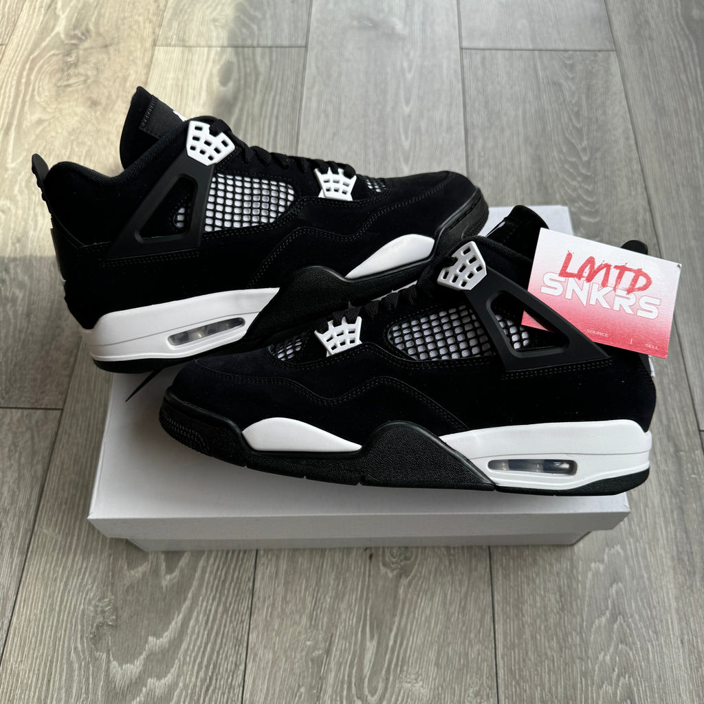 Air Jordan 4 Retro White Thunder Trainers