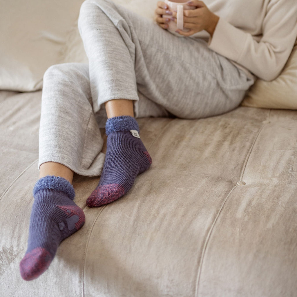 Heat Holders Womens Cuddly Fluffy Sliper Bed Socks with Feather Top