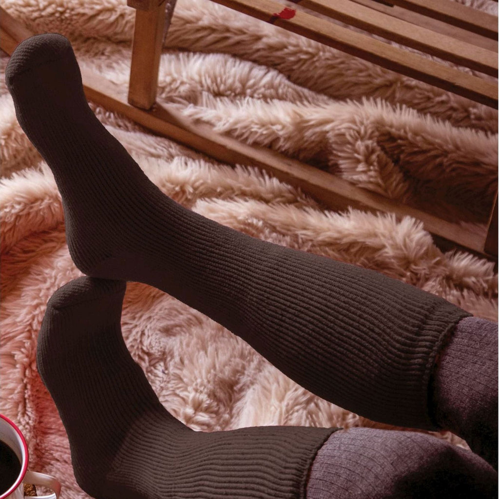 Heat Holders 2 Pack Mens Extra Long Knee High Ski Socks