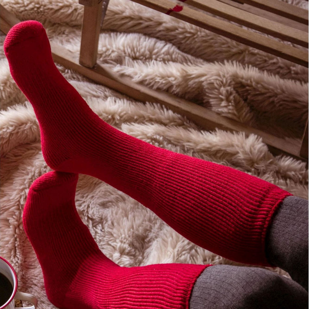Heat Holders 2 Pack Mens Extra Long Knee High Ski Socks