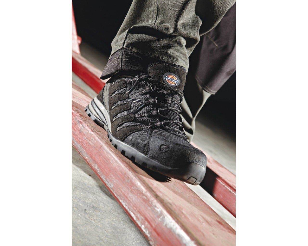 Dickies Tiber Safety Trainers FC23530