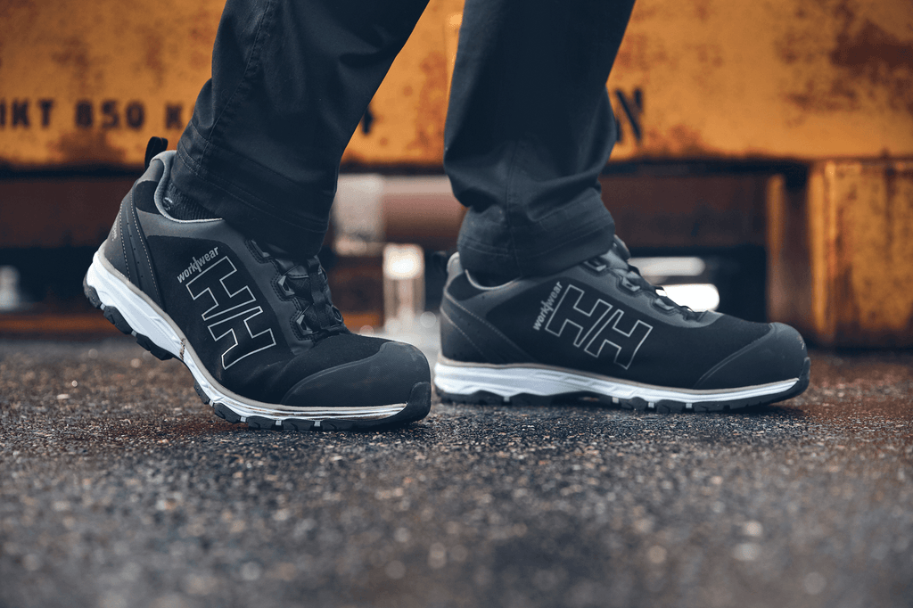 Helly Hansen 78235 Chelsea Evolution BOA Wide Black / Grey Safety Trainers