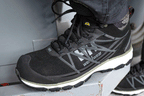 Helly Hansen 78262 Chelsea Evolution Waterproof Aluminum-Toe Safety Boots Black / Orange / Camo