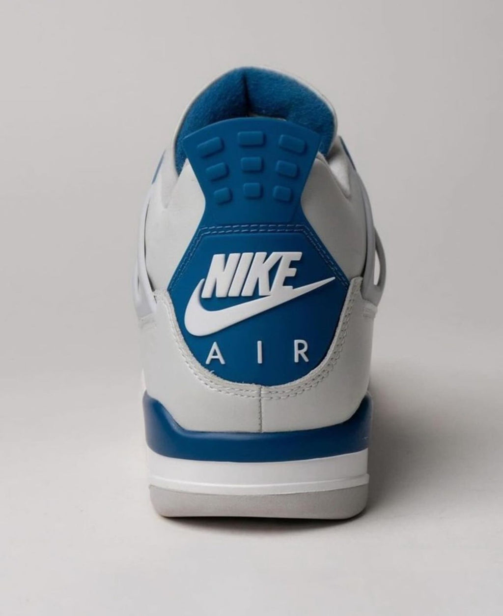 Air Jordan 4 Retro Military Blue 2024 Trainers