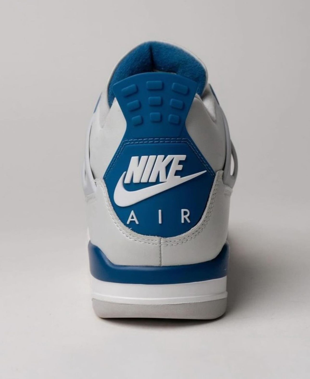 Air Jordan 4 Retro Military Blue 2024 Trainers