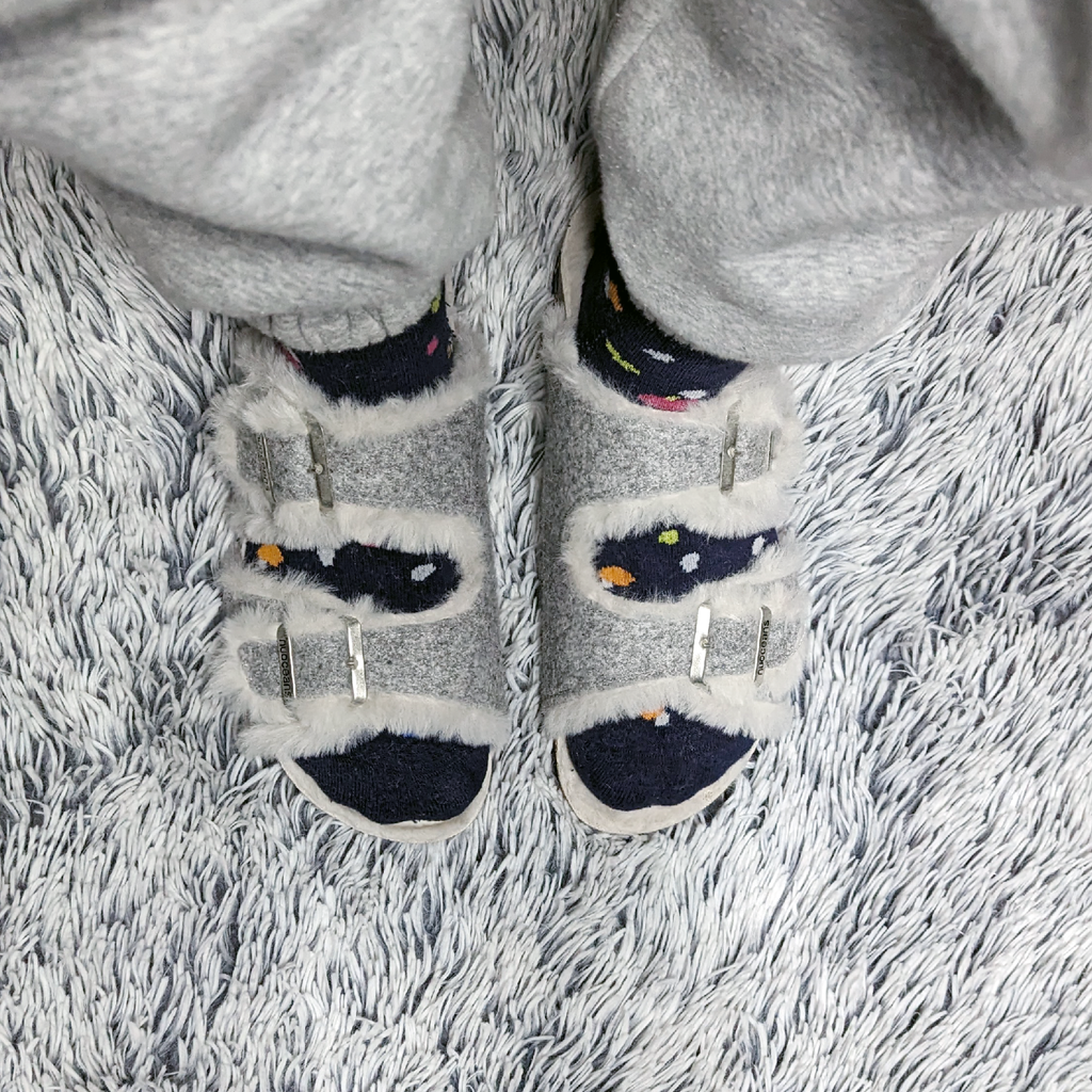 Nuoceans Fluff Grey White Vegan Sandals