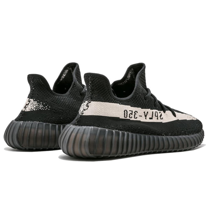 Yeezy Boost 350 V2 Oreo Trainers