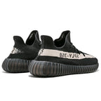 Yeezy Boost 350 V2 Oreo Trainers