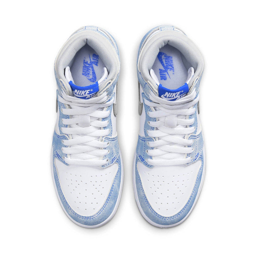 Air Jordan 1 Retro High OG Hyper Royal Trainers