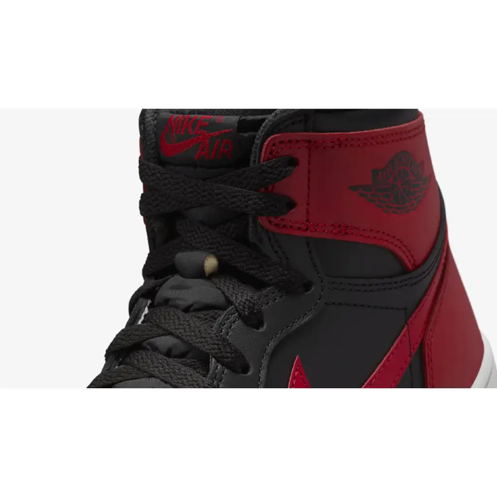 Air Jordan 1 High 85 Bred OG 2025 Trainers