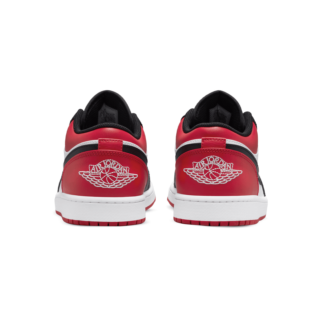 Air Jordan 1 Low Bred Toe trainers heel view