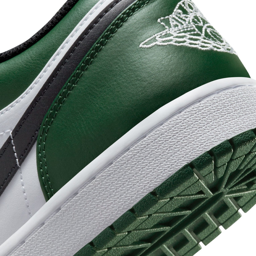 Air Jordan 1 Low Green Toe Trainers