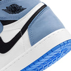 Air Jordan 1 Retro High University Blue Trainers
