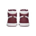 Air Jordan 1 Retro High OG Bordeuax Trainers