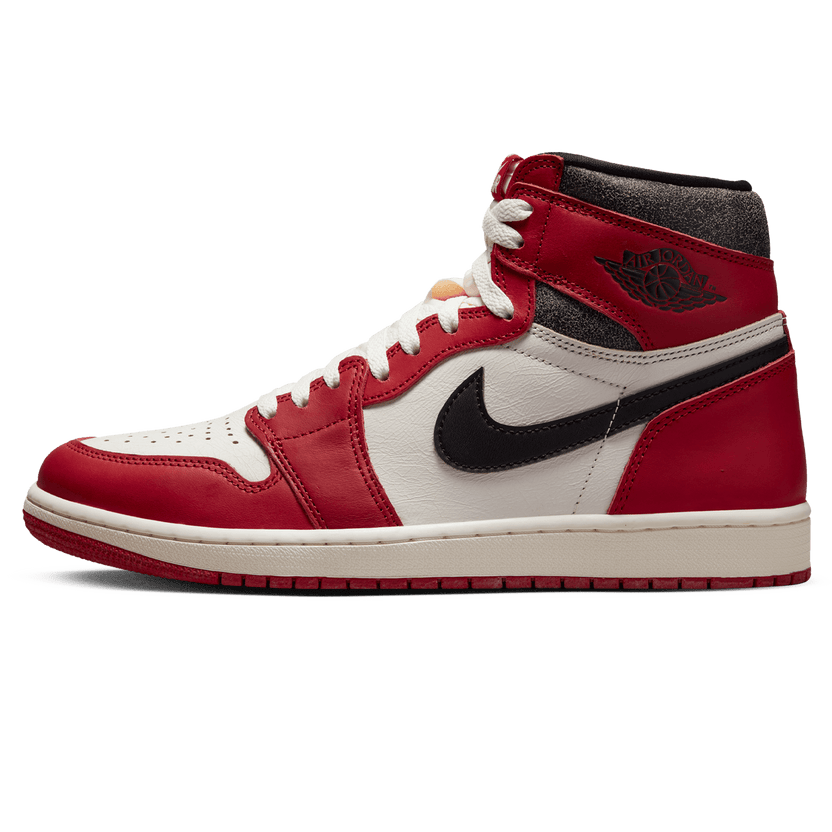 Air Jordan 1 Retro High OG Chicago Lost And Found Trainers