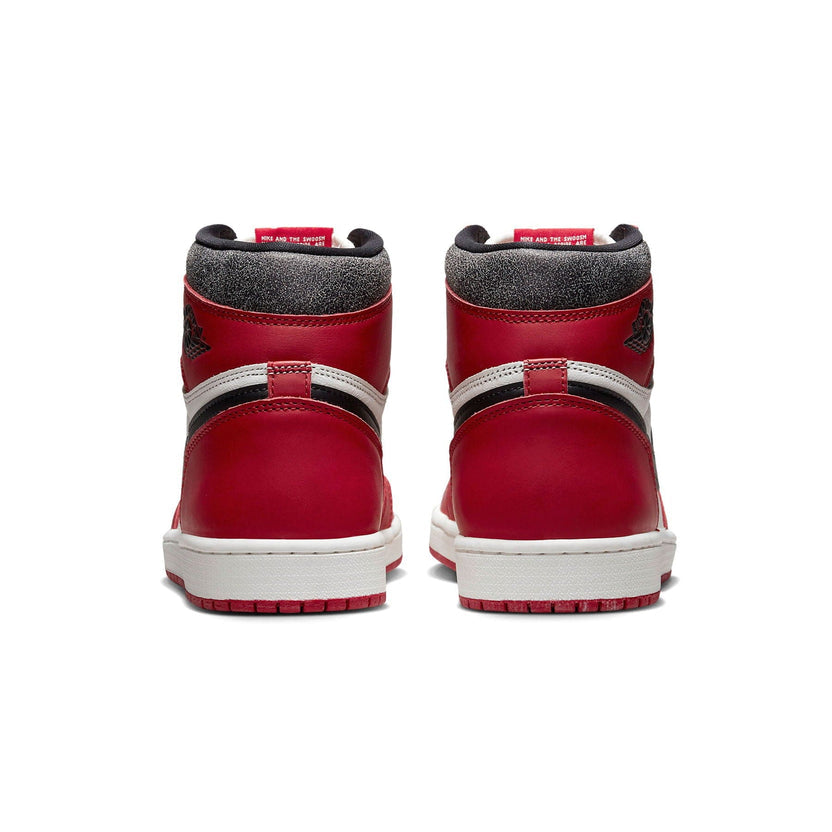 Air Jordan 1 Retro High OG Chicago Lost And Found Trainers
