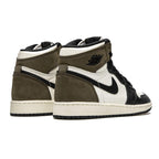 Air Jordan 1 Retro High Dark Mocha Trainers