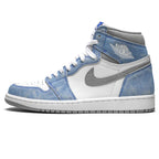 Air Jordan 1 Retro High OG Hyper Royal Trainers