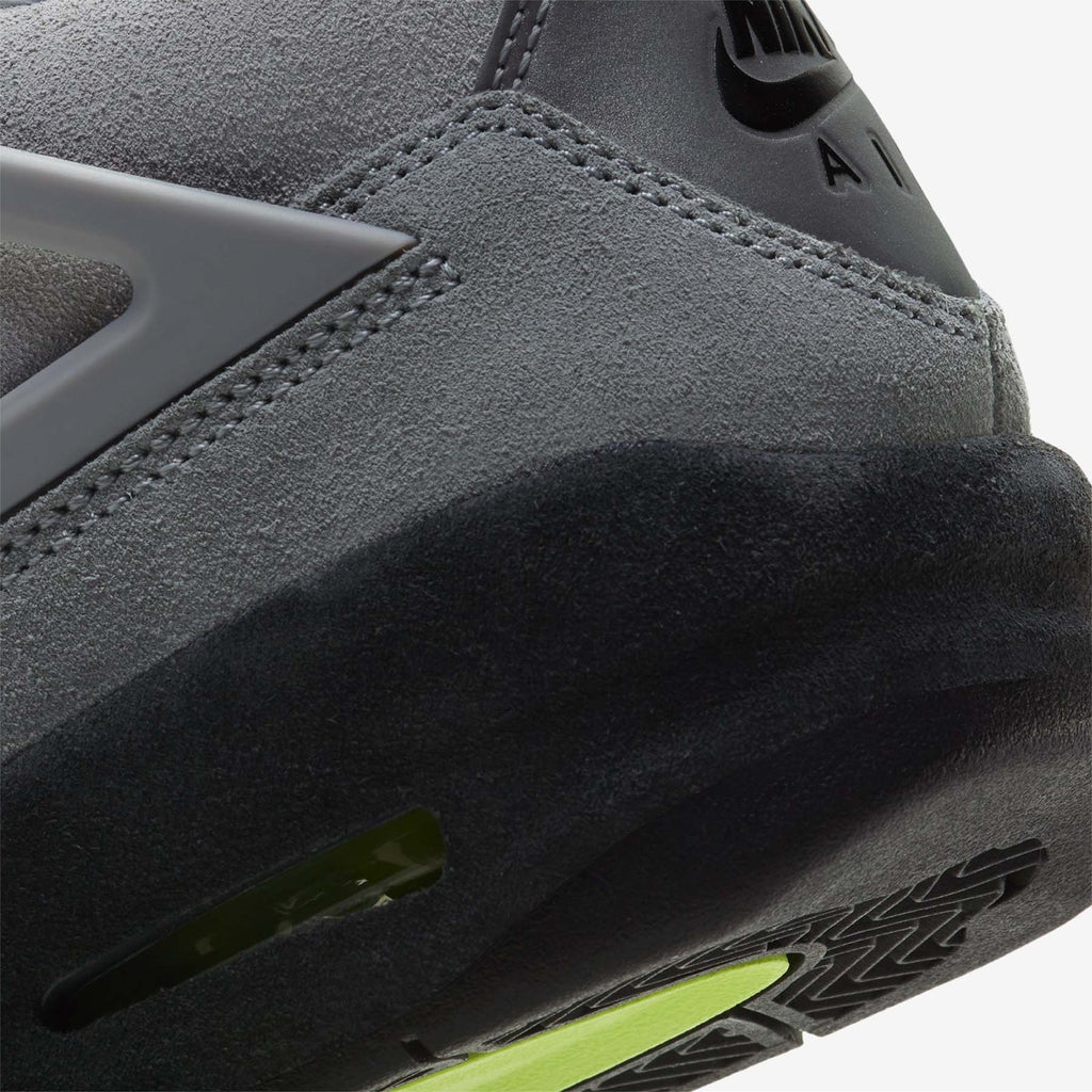Air Jordan 4 Retro SE GS Neon 95 trainers extra product angle