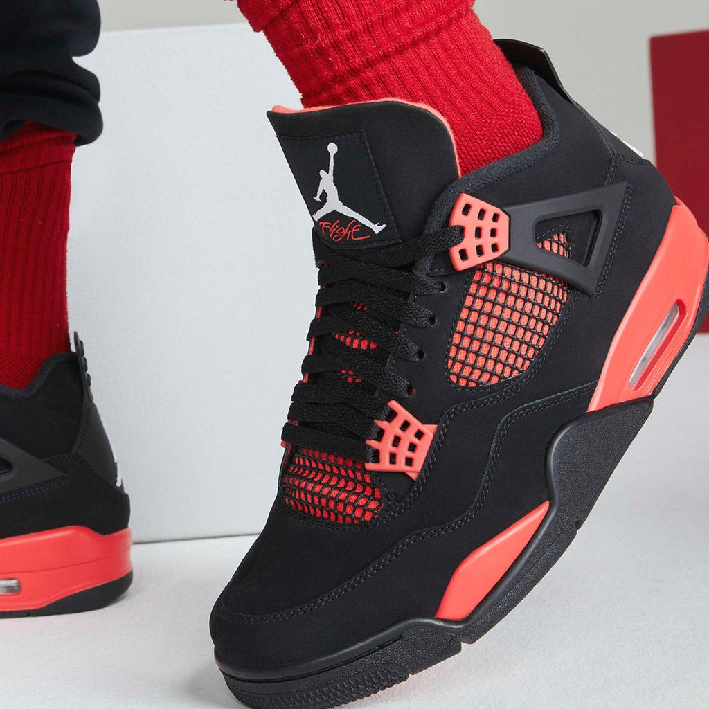 Air Jordan 4 Retro Red Thunder trainers additional product angle