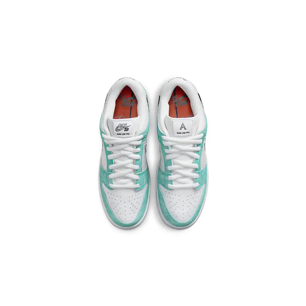 Nike SB Dunk Low OG April Trainers