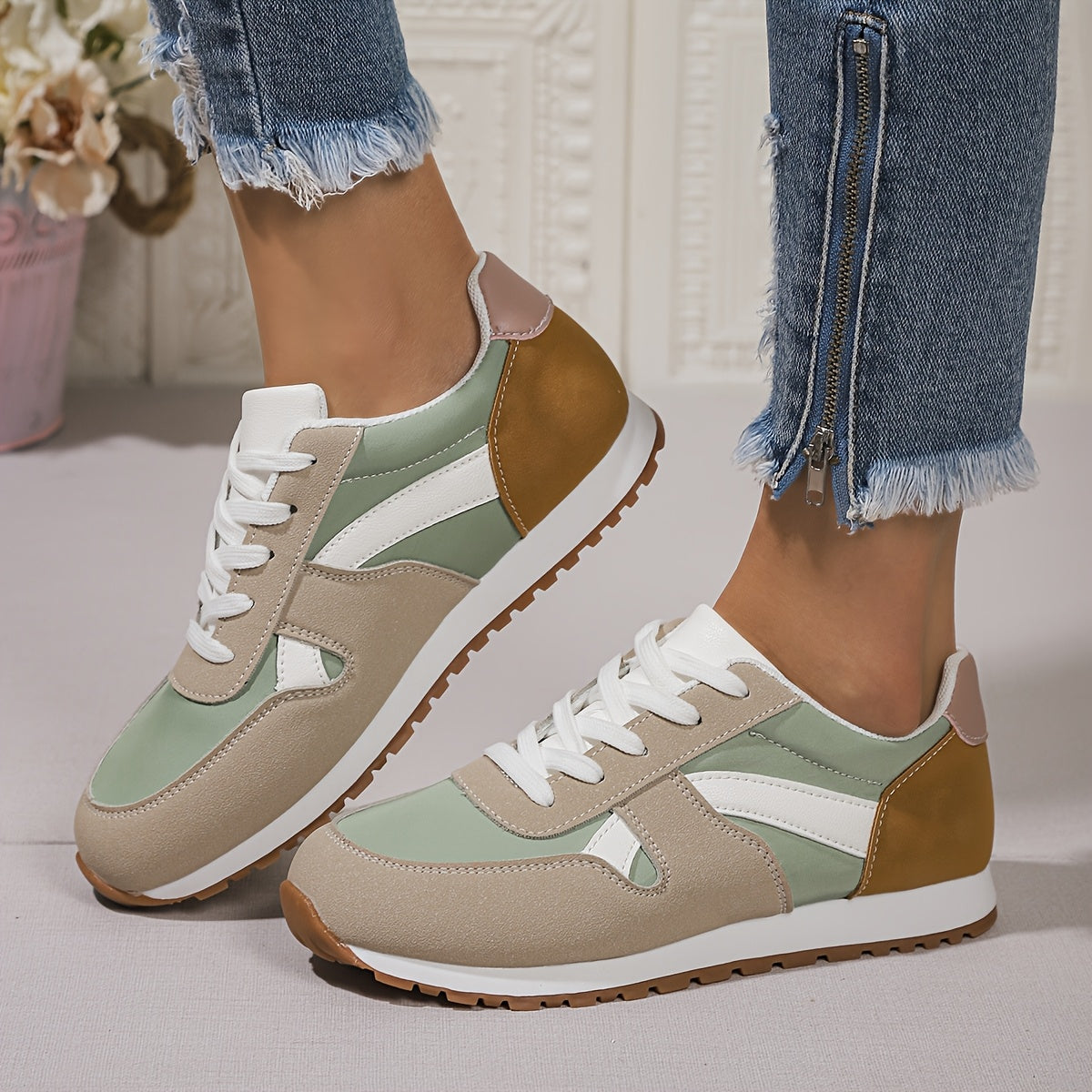 Womens Lightweight Low Top Lace Up Khaki Green Trainers