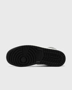 Air Jordan 1 Retro High OG Washed Black Trainers