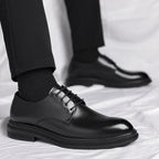 Leather Breathable Low Top Black Four Seasons Lace Up Shoes