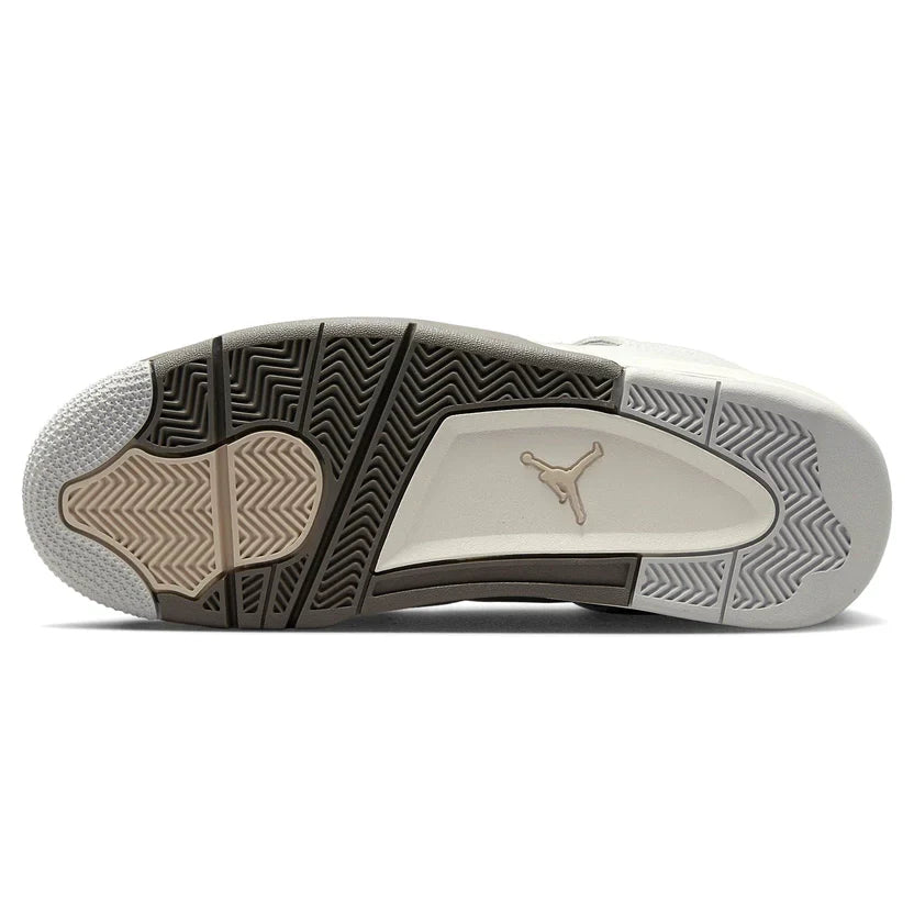 Air Jordan 4 Retro SE Craft Photon Dust Trainers