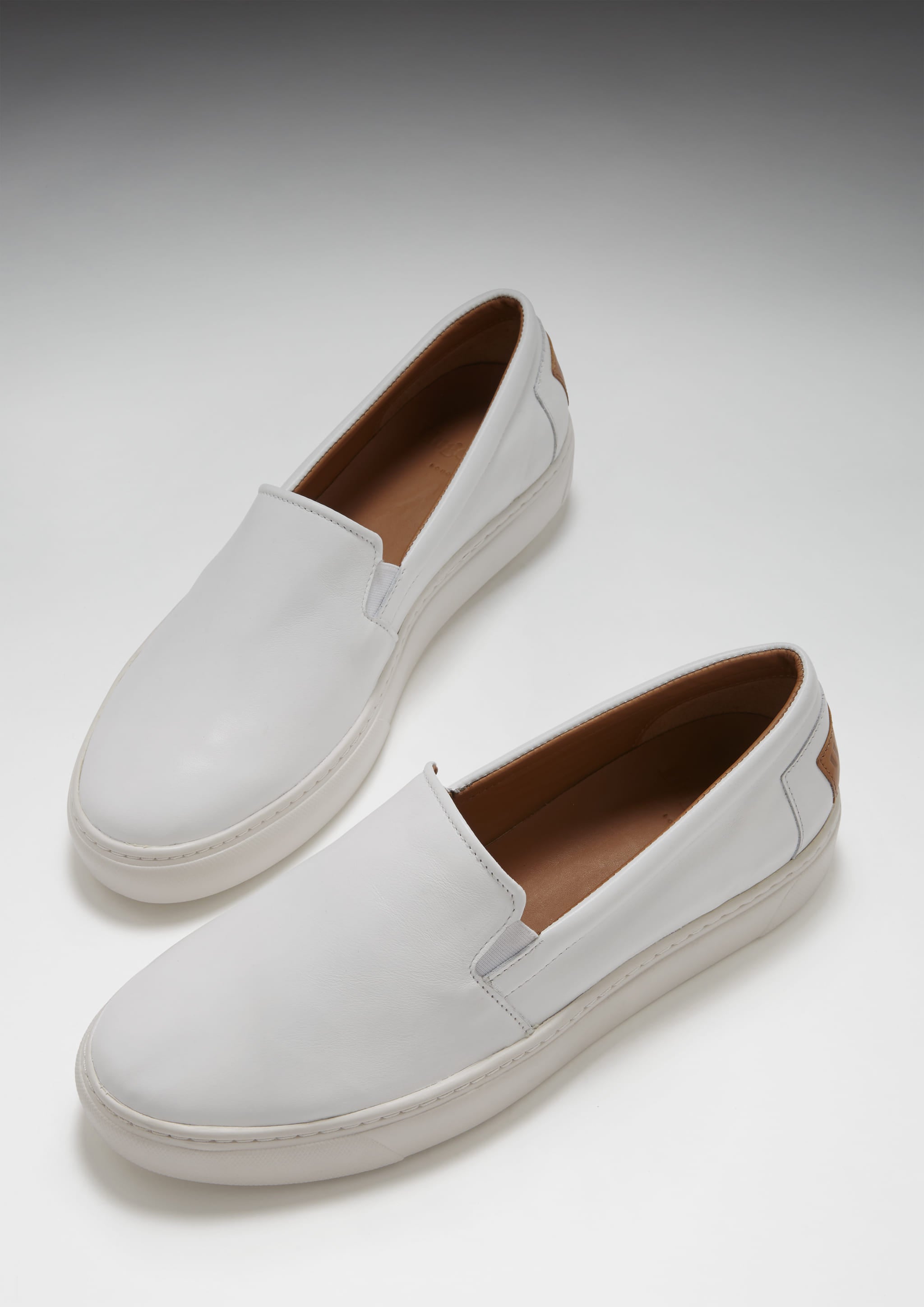 Hugs & Co Mens Slip-on Sneakers White Leather