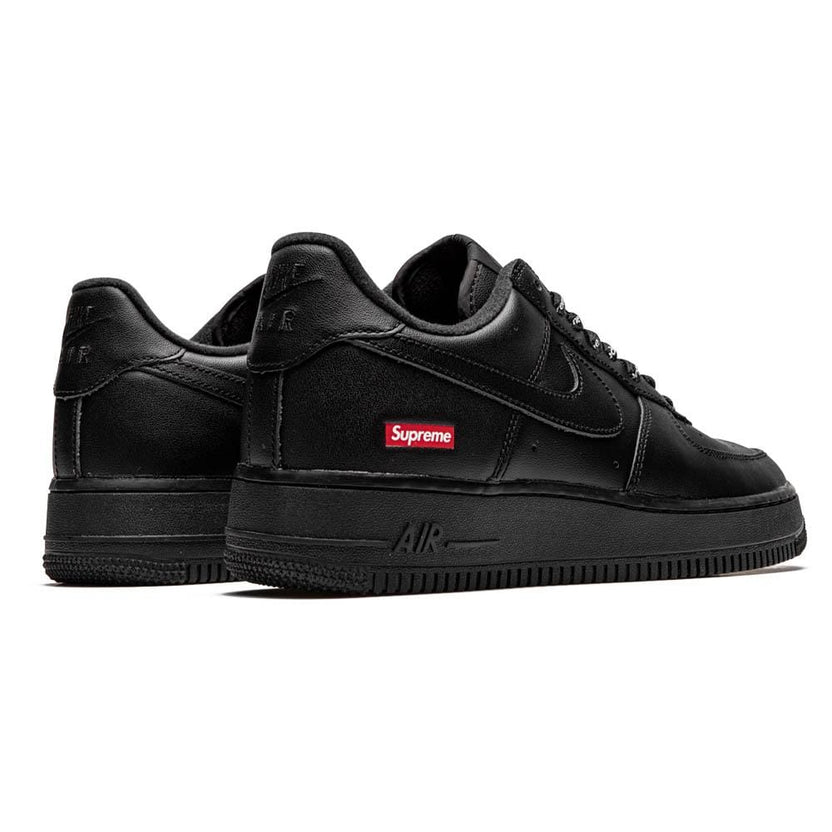 Nike Air Force 1 Supreme Black Trainers