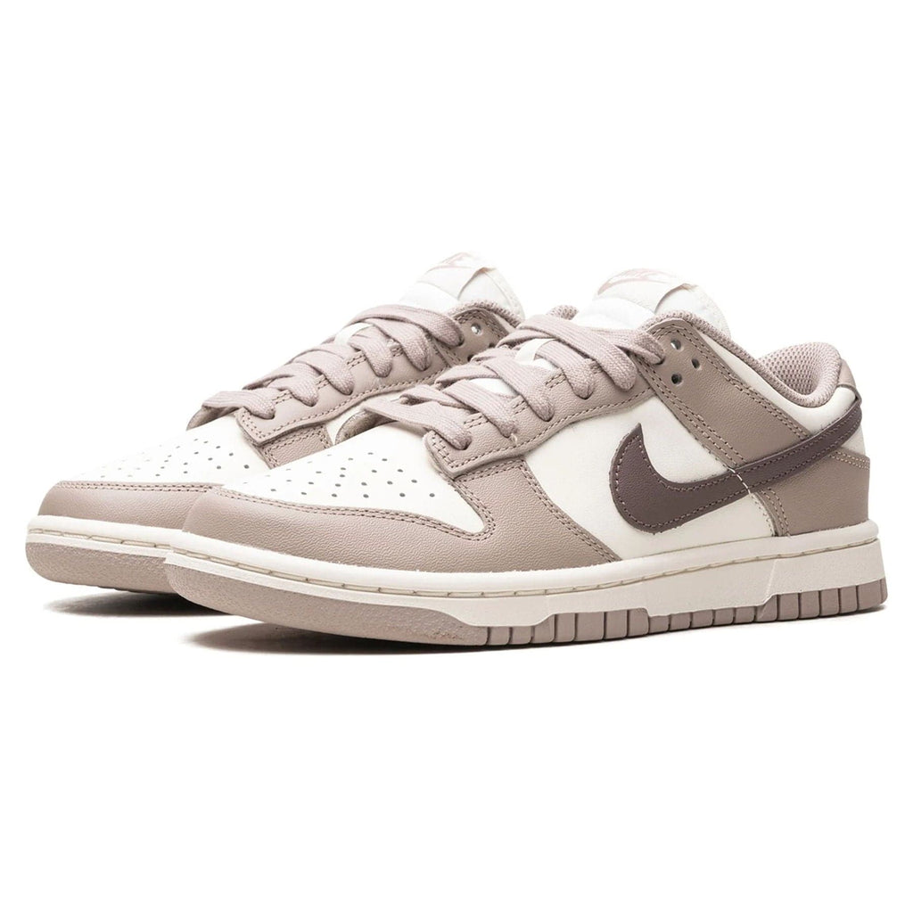 Nike Dunk Low Womens Diffused Taupe trainers alternate side view