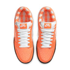 Nike SB Dunk Low Orange Lobster trainers heel view