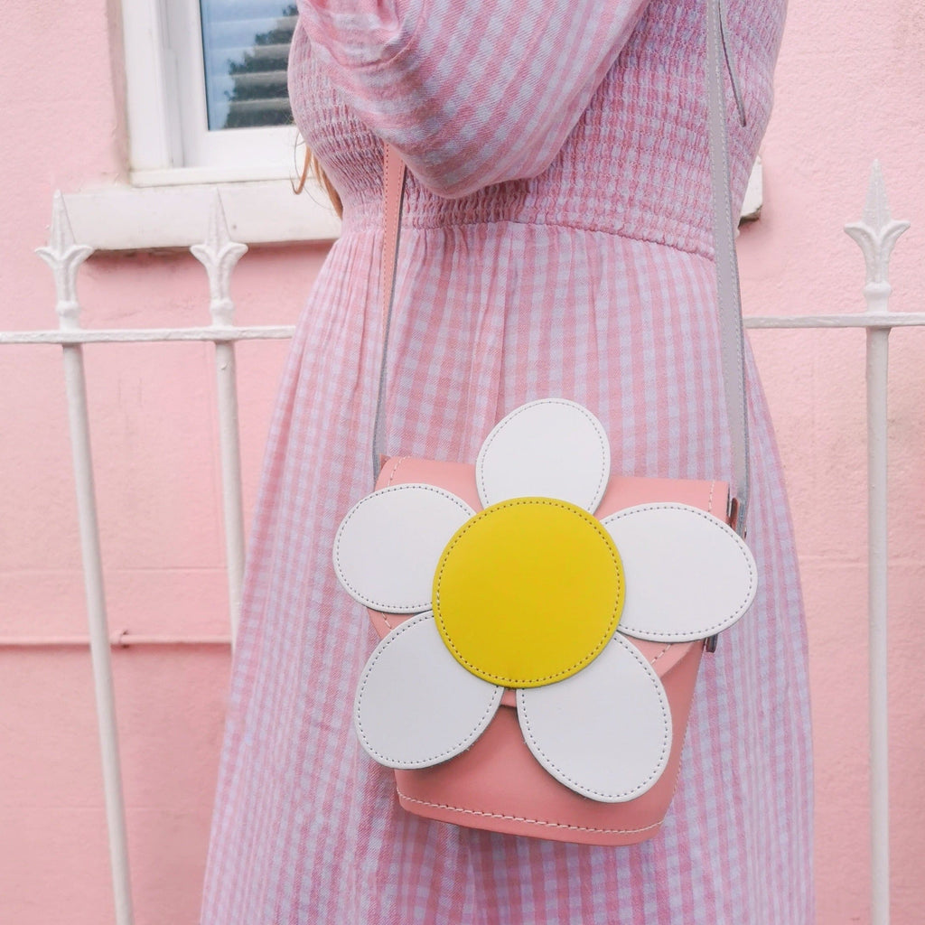 Zatchels Pastel Pink Daisy barrel bag model view