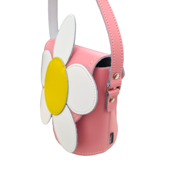 Zatchels Pastel Pink Daisy leather barrel bag side view