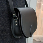 Zatchels Black handmade saddle bag small size model view