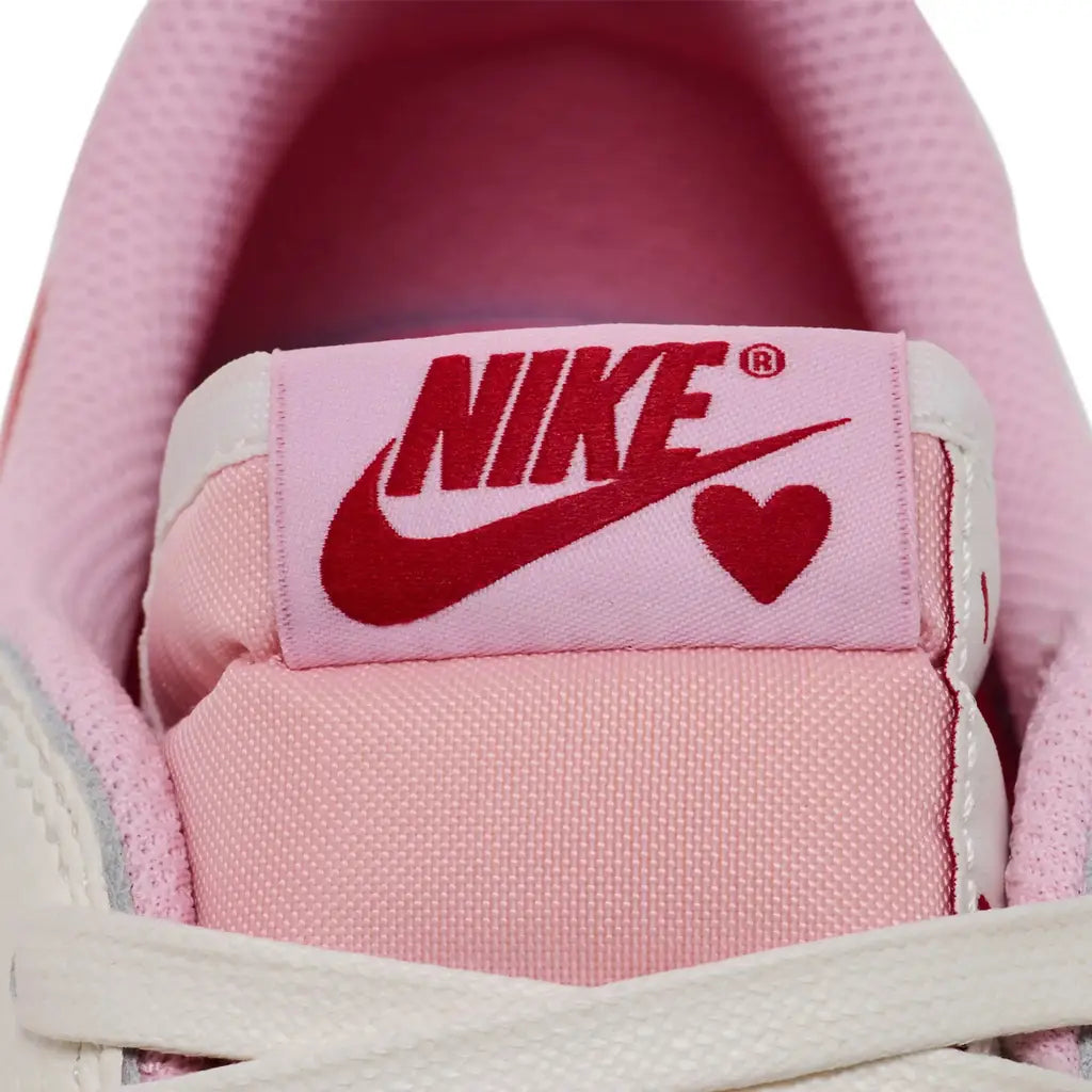 Air Jordan 1 Retro Low OG SP Travis Scott Tropical Pink Trainers
