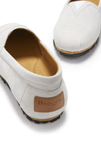Hugs & Co Womens Chukka Espadrilles White Suede