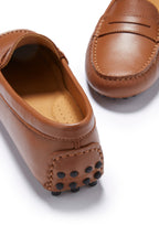 Hugs & Co Womens Penny Driving Loafers Tan Leather