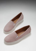 Hugs & Co Womens Slip-On Sneakers Ice Pink Suede