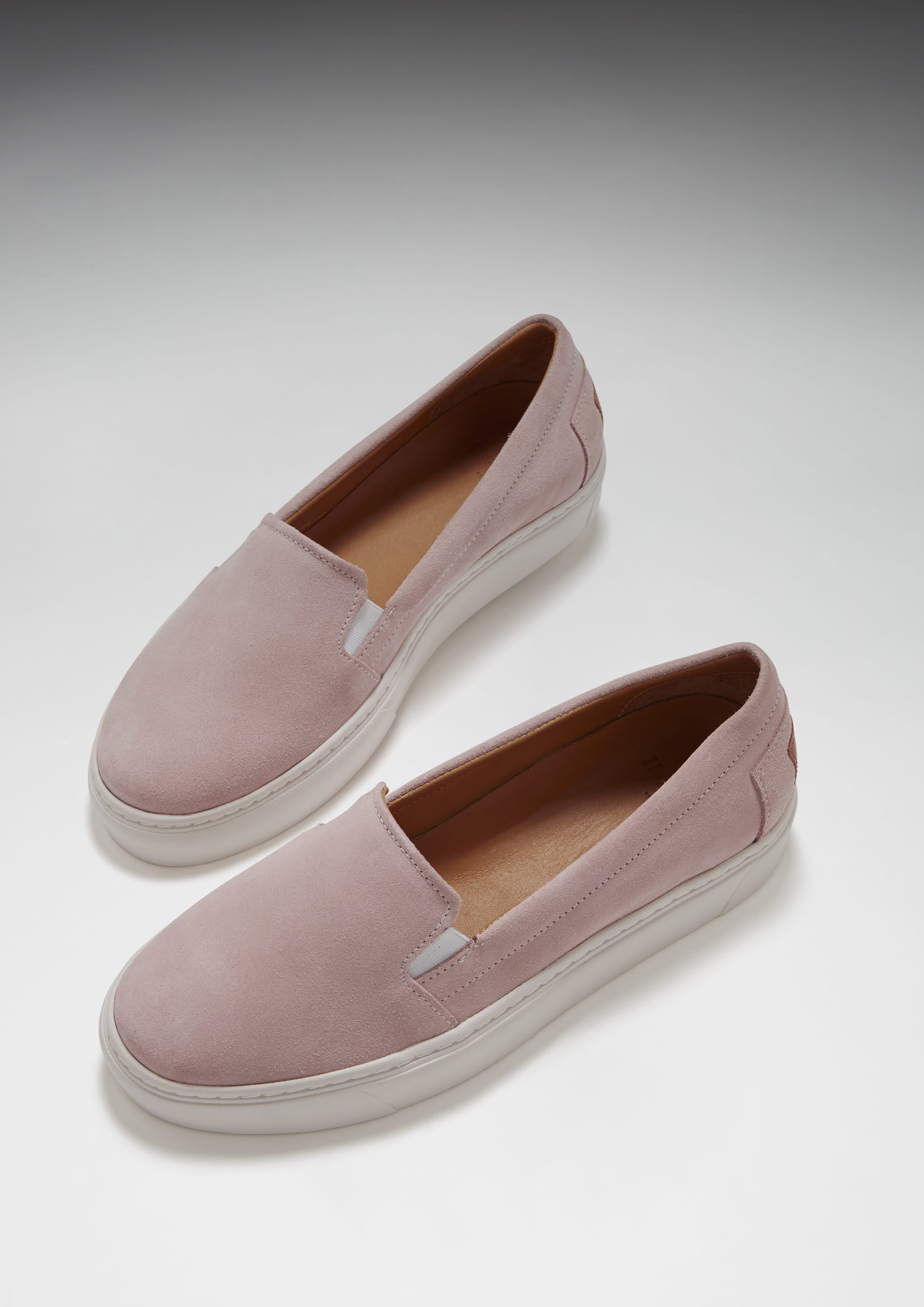 Hugs & Co Womens Slip-On Sneakers Ice Pink Suede