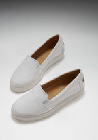 Hugs & Co Womens Slip-On Sneakers White Leather