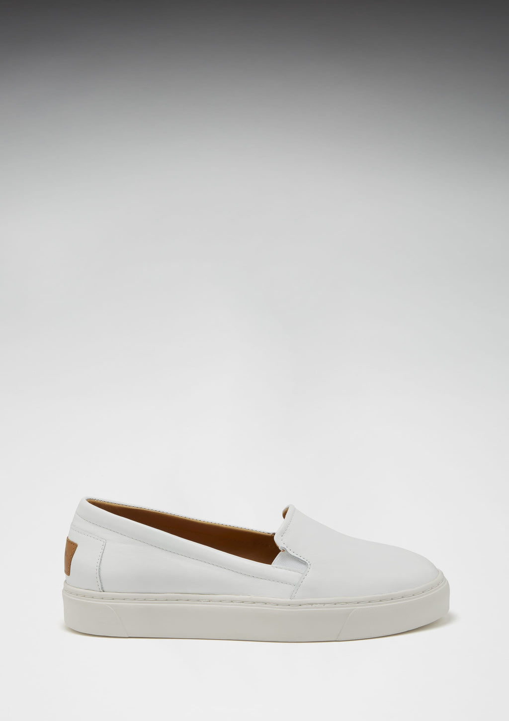 Hugs & Co Womens Slip-On Sneakers White Leather